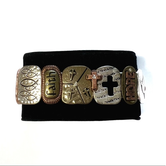 Bracelet - Picture 2 of 8